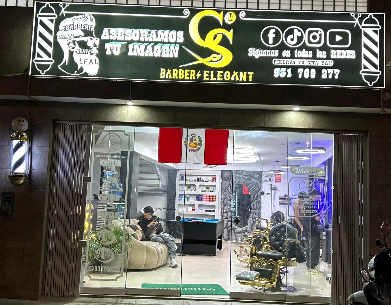 CS Barber Elegant Sede Vía Colectora - fachada del local